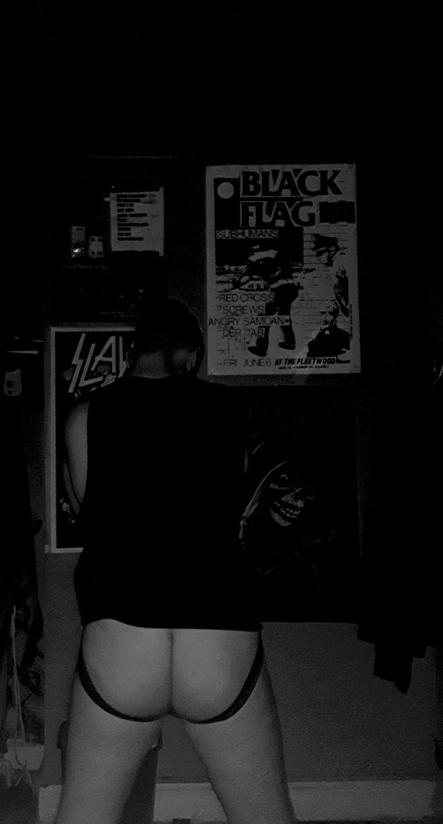 deathpresso666's tweet photo. Where are my misfits fans?
#misfits #fiendclub #devillock #crimsonghost #horrorbusiness https://t.co/8X4fCEIxcH
