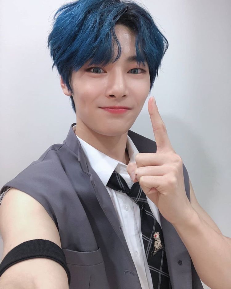 how to make your twitter blue; a thread 