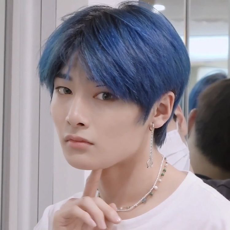 how to make your twitter blue; a thread 