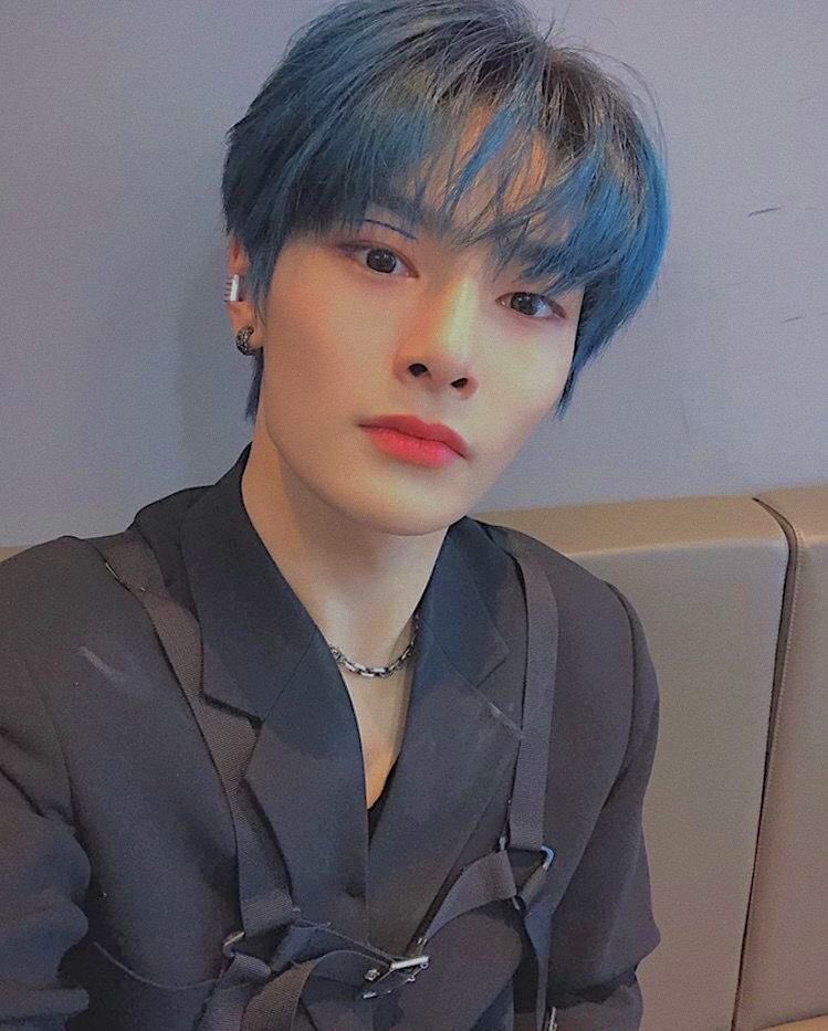 how to make your twitter blue; a thread 