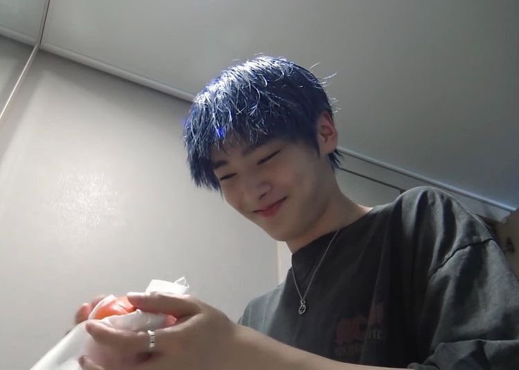 how to make your twitter blue; a thread 