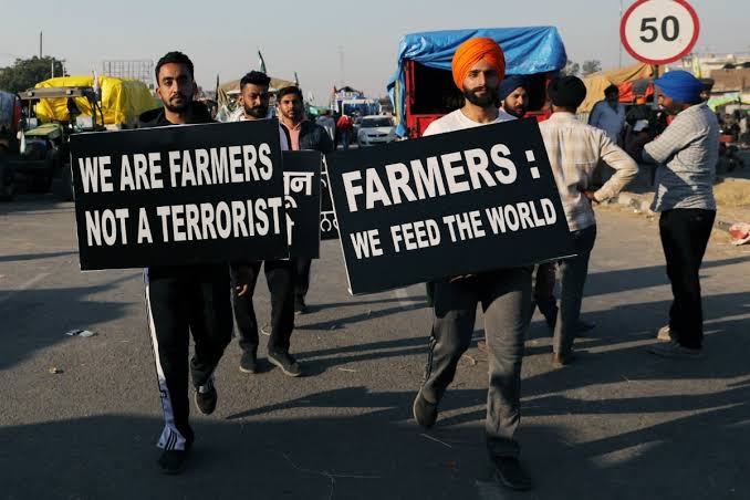 AmiZISAN's tweet photo. Farmers are not a 'terrorist'.The Govt. should rectify their issue🌾.
Reform law @PMOIndia
#isupportfarmers #FarmersProtestDelhi2020 https://t.co/BzsQbWbUJ1