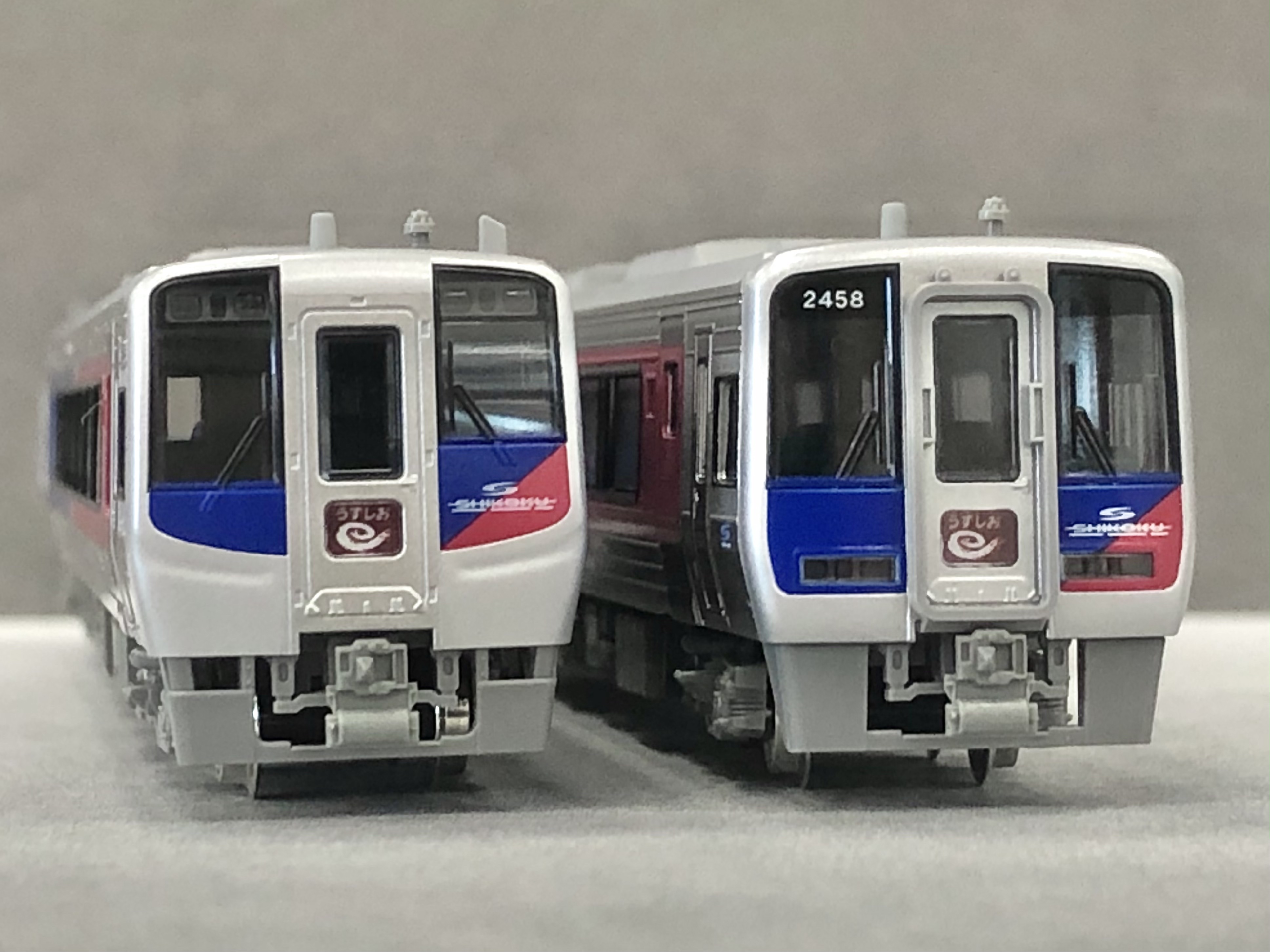 KATO N2000系 2458 量産先行車 10-1628より JR四国N2000系 特急「うずしお4号」が入線しました。KATO 10