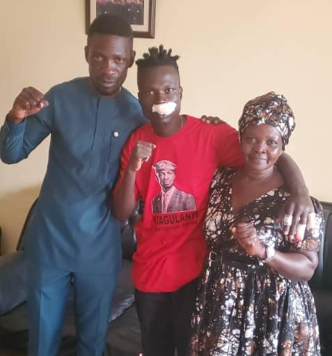 mwebaze_newton's tweet photo. This was yesterday morning, before heading to the Electoral Commission. Thanks for your prayers, #DanMagic is steadily recovering and it is our hope that he will soon be fully back on his feet. our president Was very blessed to receive a powerful prayer from his wonderful mother. https://t.co/CvNiInGKGw