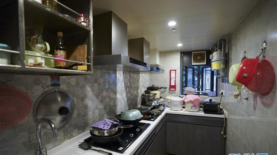 CE_ChinaEconomy's tweet image. China's household appliance sector ushers a rapid development in the overseas market. Exports of electric #fryingpans, #breadmachines and #juicers increased by 62.9%, 34.7% and 12.1% respectively in the first half of 2020, data from iMedia, a digital media company indicated.