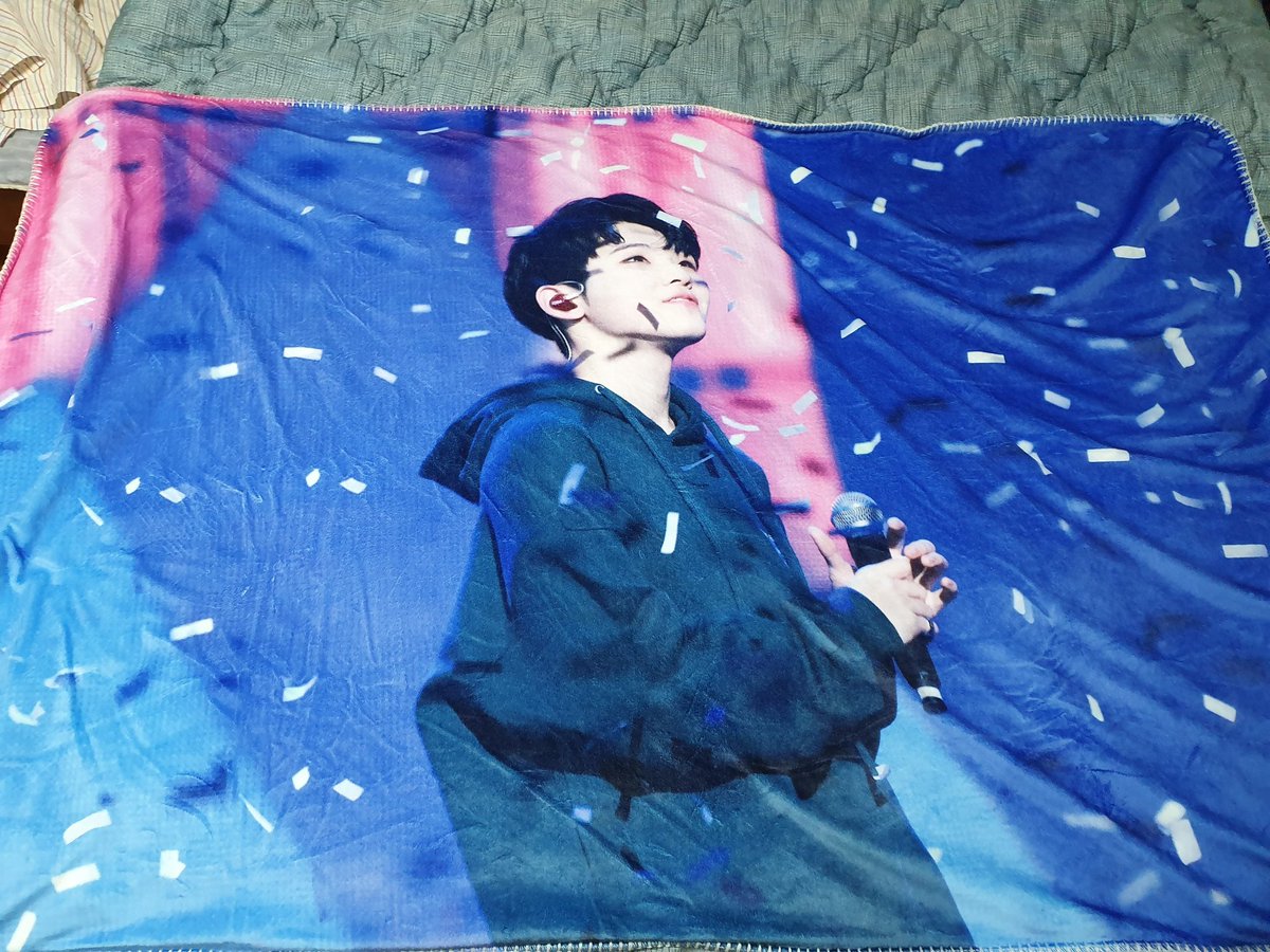 NielDistrictPh's tweet photo. CARATS!!! Baka gusto nyo ng woozi blanket???

#NDPInterestCheck https://t.co/M19sjDwjxp