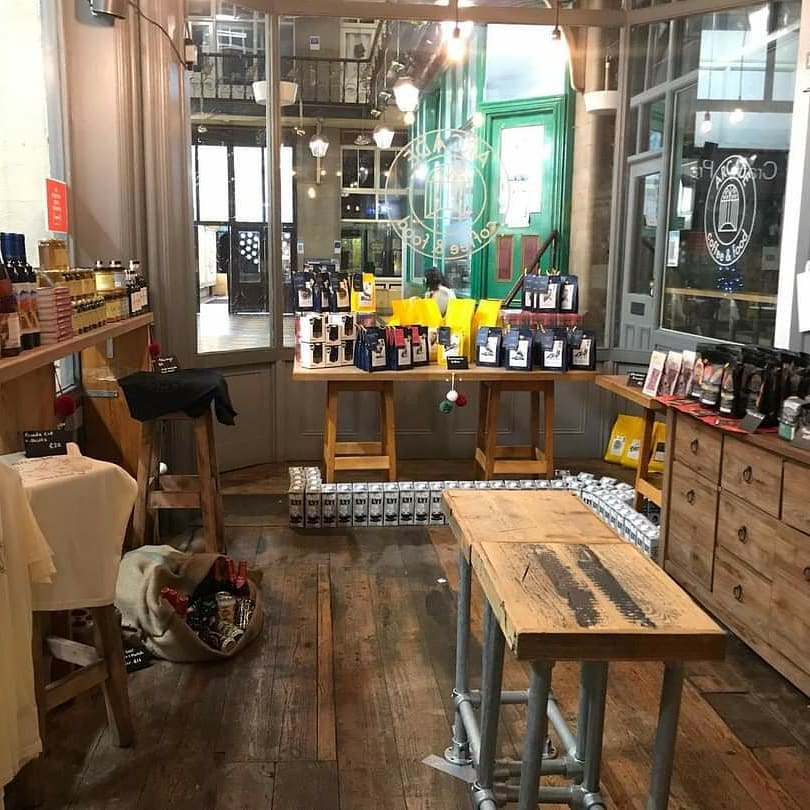 Lots of super Huddersfield cafes &amp; bistros are open or opening over the weekend to support you in a COVID secure way - takeaways, hog roasts, coffee, cafe, mulled wine &amp; much more - please support them where you can 
Are you adapting throughout Dec? Can we give you a shout out?