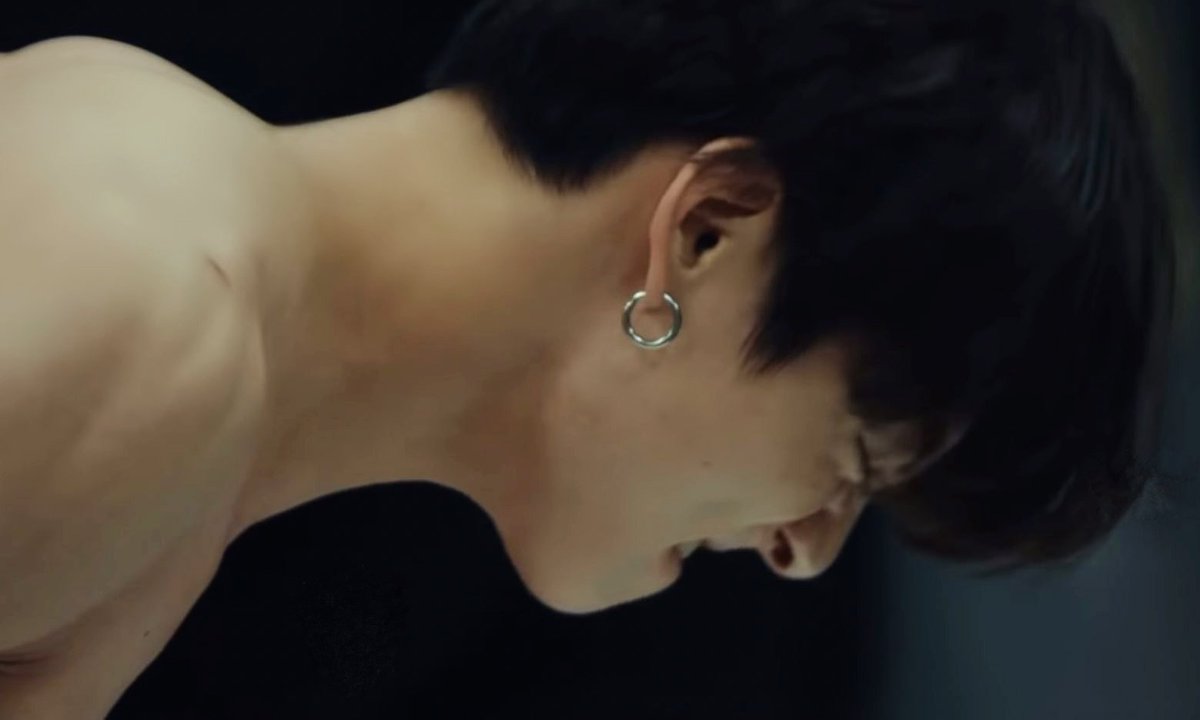 Jungkook’s finest back & arms — a necessary thread