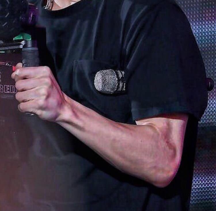 Jungkook’s finest back & arms — a necessary thread