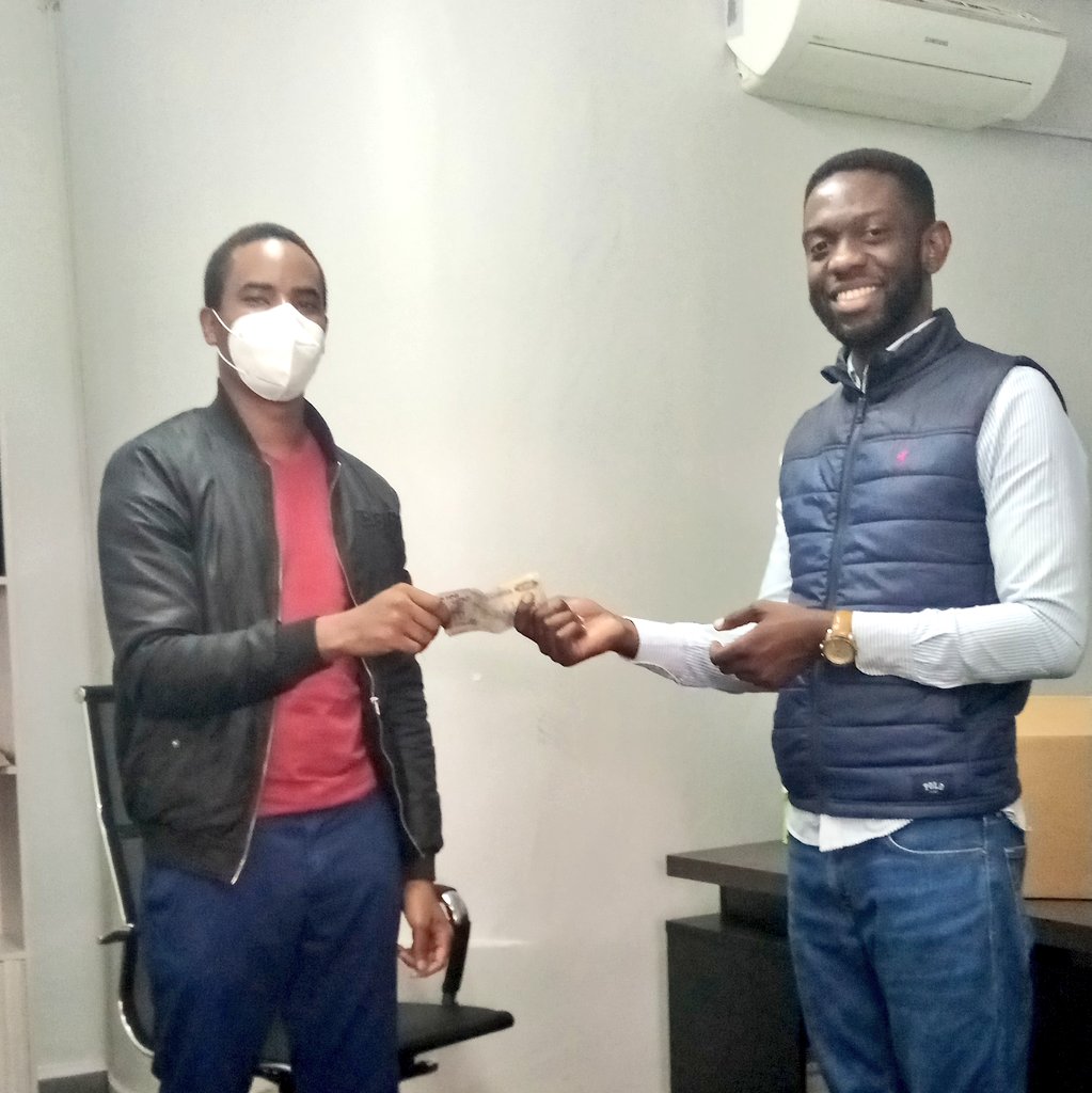 Handed over the change of K270 as well. This accumulated from those who sent a little bit more but not enough for an extra dialyzer. So it will be used for medicine supplies for patients under operation. #zikomo #Thekidneyfoundation #zambia