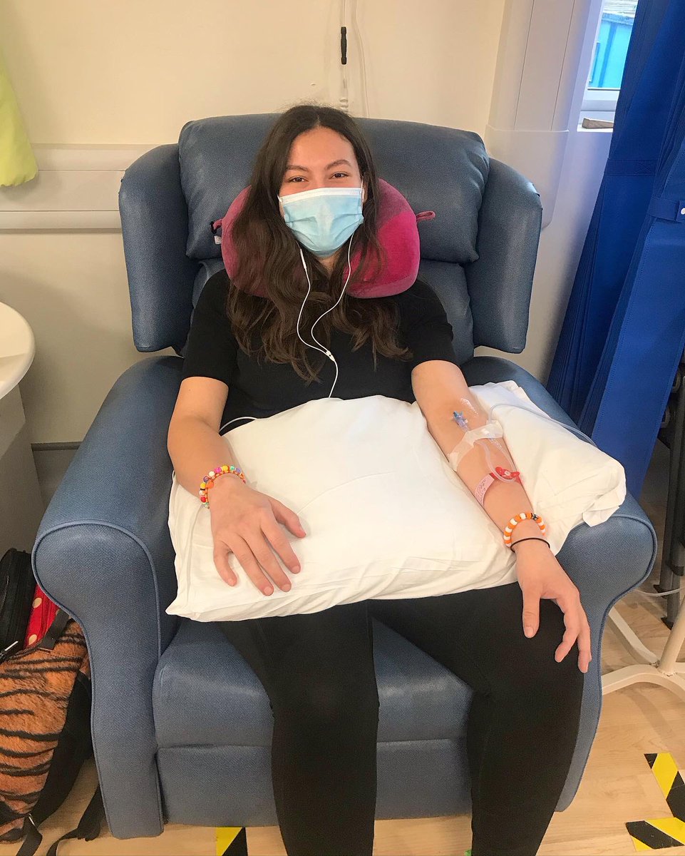 SadeenElyas's tweet image. My first #Ocrevus treatment for #MultipleSclerosis. 💉My name is Sadeen; I’m a pianist🎹 chef👩🏻‍🍳 PhD student📚 and I have lifelong friend called #MS that gives me special white sparkles in my brain and spinal cord. Thank you @MSTrust for looking after me.💖💖✨✨🌟🌟🧠🧠🎗🎗🧡🧡