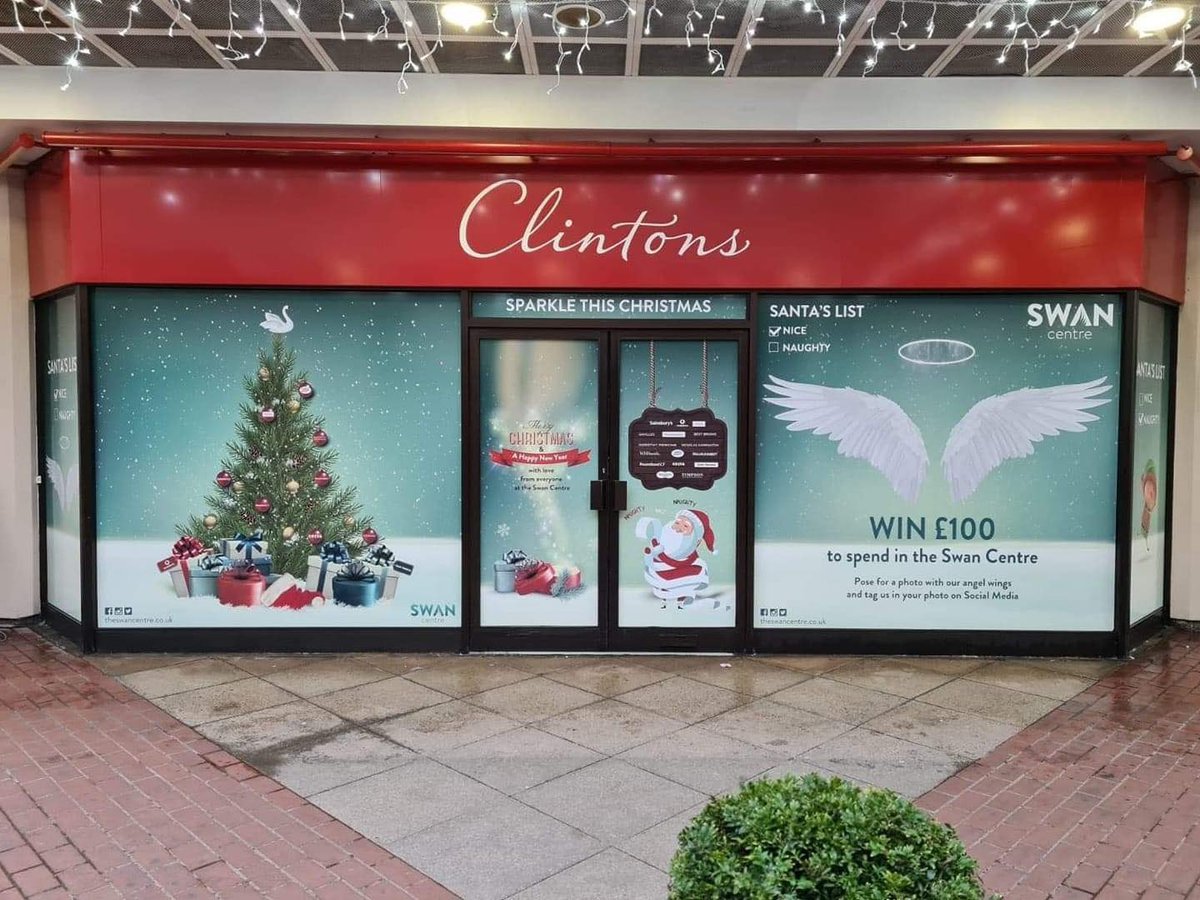 ShopSwanCentre's tweet image. We can&apos;t thank @kkleatherhead enough for printing and installing our Christmas wall! 

While your in the centre, don&apos;t forget to enter our competition! 🦢