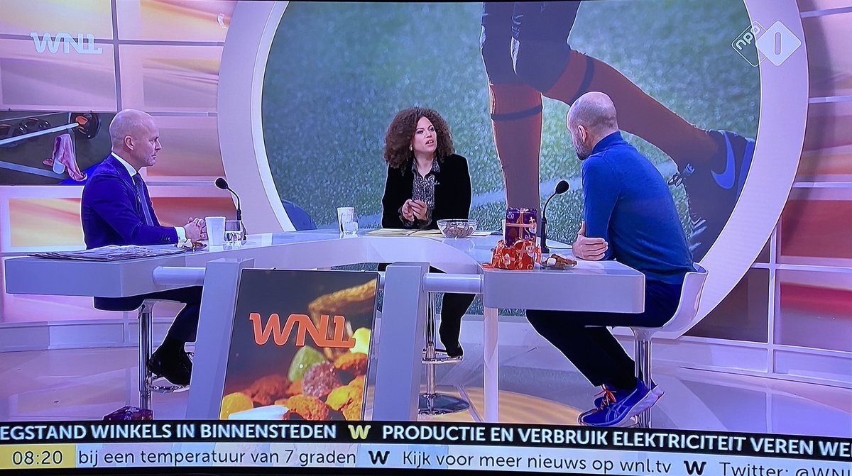 #JOGG ambassadeur <a href="/erbenwennemars/">Erben Wennemars</a> roept iedereen op loop dagelijks een #DailyMile <a href="/thedailymile_nl/">The Daily Mile NL</a> laat je als volwassene inspireren door de jeugd! Al meer dan 500 basisscholen maken van een kwartiertje lopen al een gewoonte maken <a href="/WNLVandaag/">WNL Vandaag</a> <a href="/NL2025/">NL2025</a>