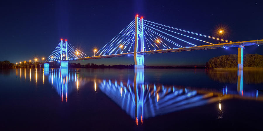 jasmine46comca1's tweet photo. @joulespatel @NYCFireWire @Gus_802 Very interesting. Thank you for the explanation. I saw a program on the Science Channel's 'Engineering Catastrophes' (season 3, episode 4, Terror in Tacoma - also on YouTube I believe). This is the bridge over the river near where I live. It is a cable-stayed bridge. https://t.co/8HV8vfnJNq