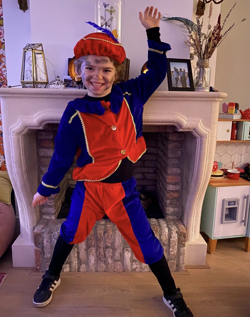 Vandaag krijgen alle kinderen van de DV&amp;O collega’s een mooi presentje in hun schoen! Sint werkt vanuit huis dus moest hij het zo maar doen!!