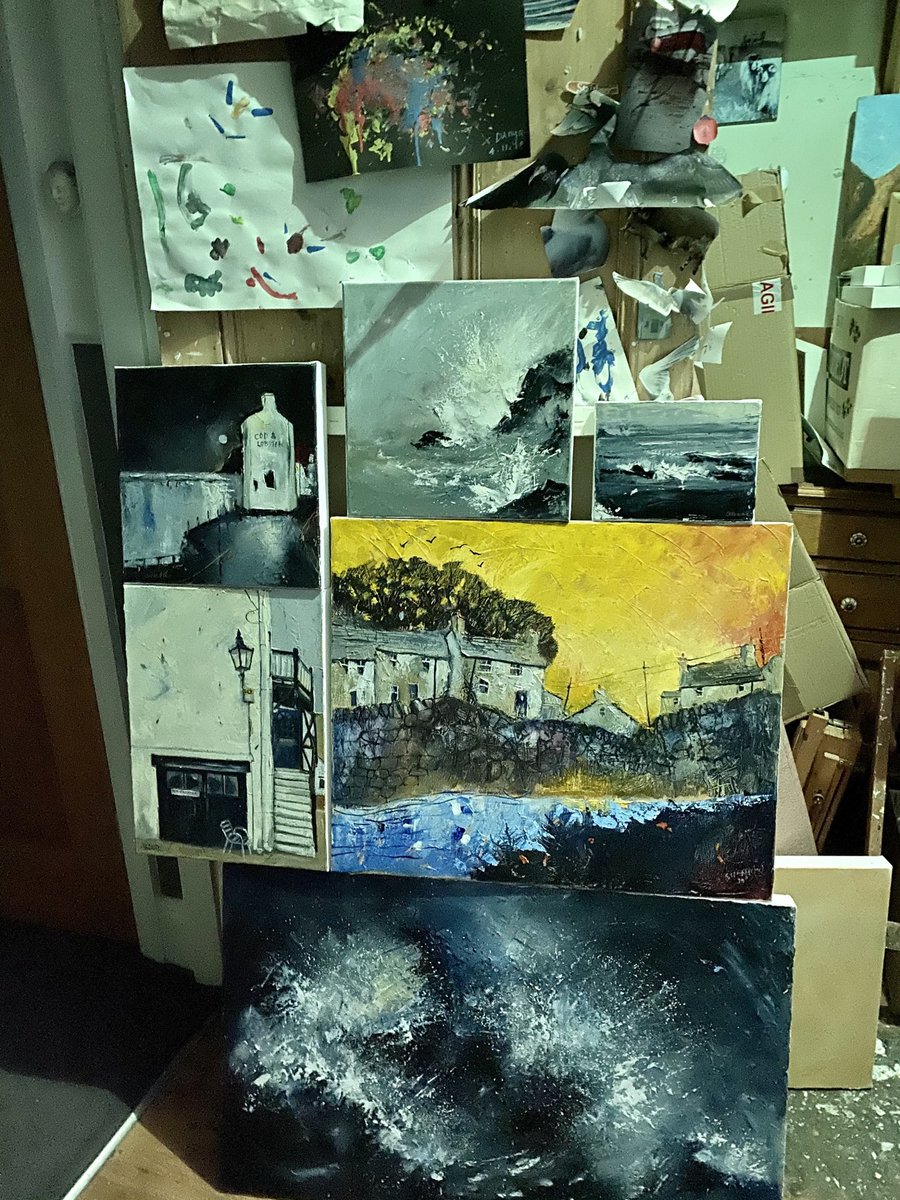 staithesartist's tweet photo. The four small ones awaiting stringing and drying before going to their new homes. #sorethumbday #busyartist #artistlife #paintings https://t.co/BRkhqIP0Af