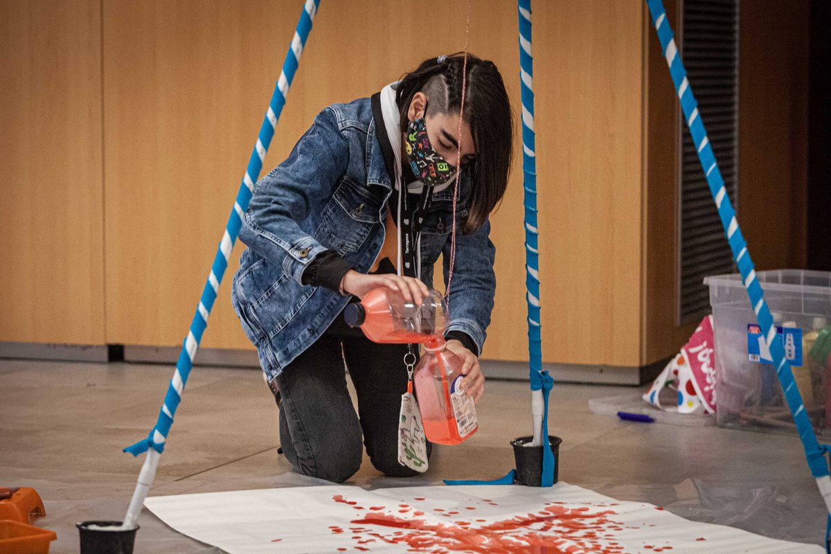 RECtgn's tweet image. Ja no hi ha qui ens pari! 🚀 El #REC20 ha engegat amb força. Ahir vam poder veure les primeres propostes del #PrimerTest, vam començar amb el #Minirec i vam poder gaudir dues pel·lícules de la secció #CloseEncounters que no ens van deixar gens indiferents. Seguim!

📷 Jaime Rojas