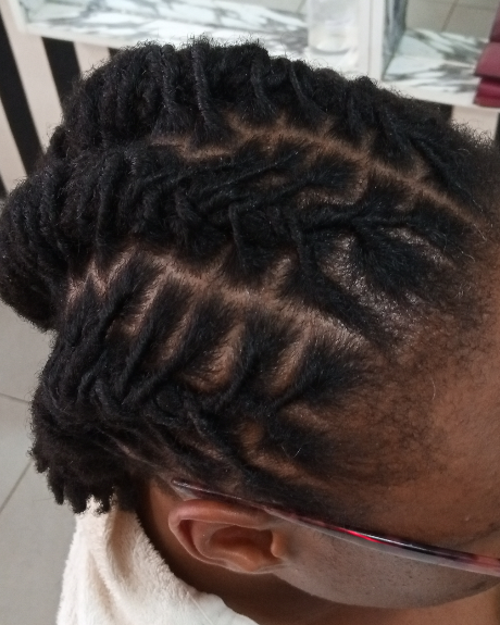 frollicles's tweet photo. Who said your locs can't look dapper?! But you do have to exercise patience. The beauty of locs develops over time. Give your budding locs time. Call us on 07010209595 to book an appointment. 
.
.
#frollicles #locs #ibadan #hairstyles #locstyling https://t.co/20DTHVE5dw