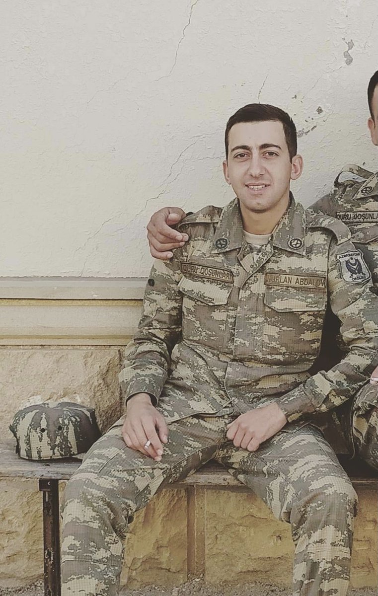 ohasratli's tweet photo. Abdalov Nurlan 🖤🙏🏼
Hər kəs bir şəhid adı yazsın şərhdə Unutmayaq,unutdurmayaq❗️🇦🇿 #VictoriousAzerbaijaniHeroes #ŞƏHİDLƏRÖLMƏZ https://t.co/ll8mStye3t
