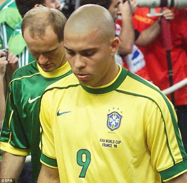LifebeforeVAR's tweet photo. Ronaldo at World Cup 98 

https://t.co/q5IwazK93c

#Brazil #WorldCup #Ronaldo https://t.co/PvVXwSs24b