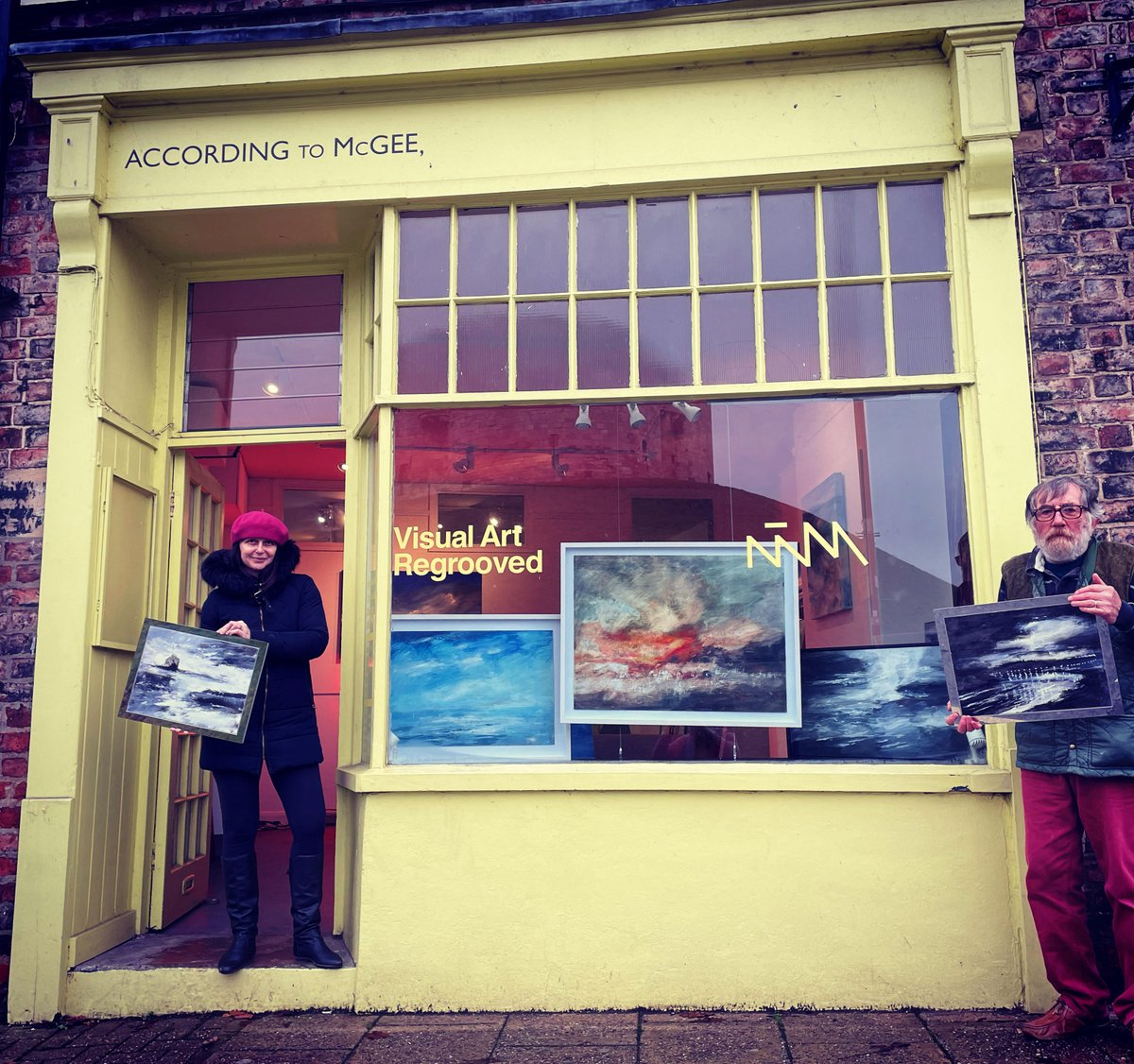 Charleshutchpr1's tweet photo. Winter arrives at York gallery According To McGee as David Baumforth opens seascapes show this weekend.
Full story on the salty rush of the "Turner of the North's" new works at https://t.co/nQQqXBUuaQ
@according2mcgee #DavidBaumforth #WinterexhibitionsinYork #Yorkgalleries https://t.co/Y6GrsWX4cM