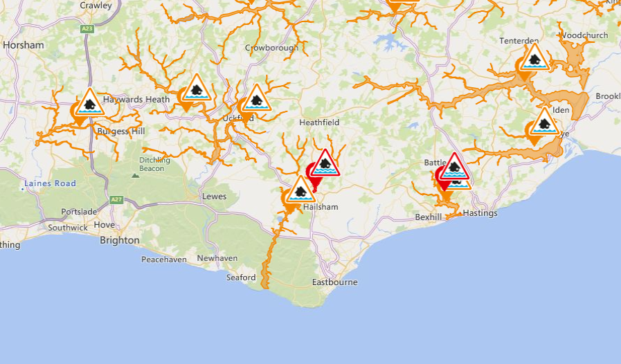 BBCSussex's tweet photo. Two flood warnings - meaning flooding is imminent -are in place in Sussex after heavy rain overnight. 

One is at #Crowhurst 
The other is on the #RiverCuckmere between #Hellingly and #Horsebridge 

12 flood alerts are in place as well

https://t.co/UMbSOqc2CX https://t.co/ZyItUt78Wb
