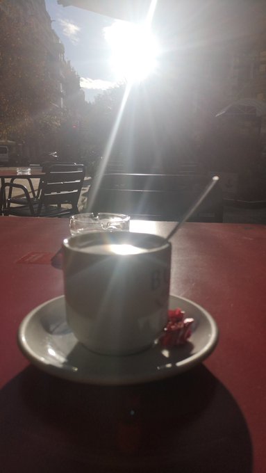 Good morning sunshine Un fin de semana m&aacute;s encerados en #barcelona Si no sabes qu&eacute; hacer hoy, p&aacute;sate<a href="/tag/barcelona"class="tags"><span>#barcelona</span></a>