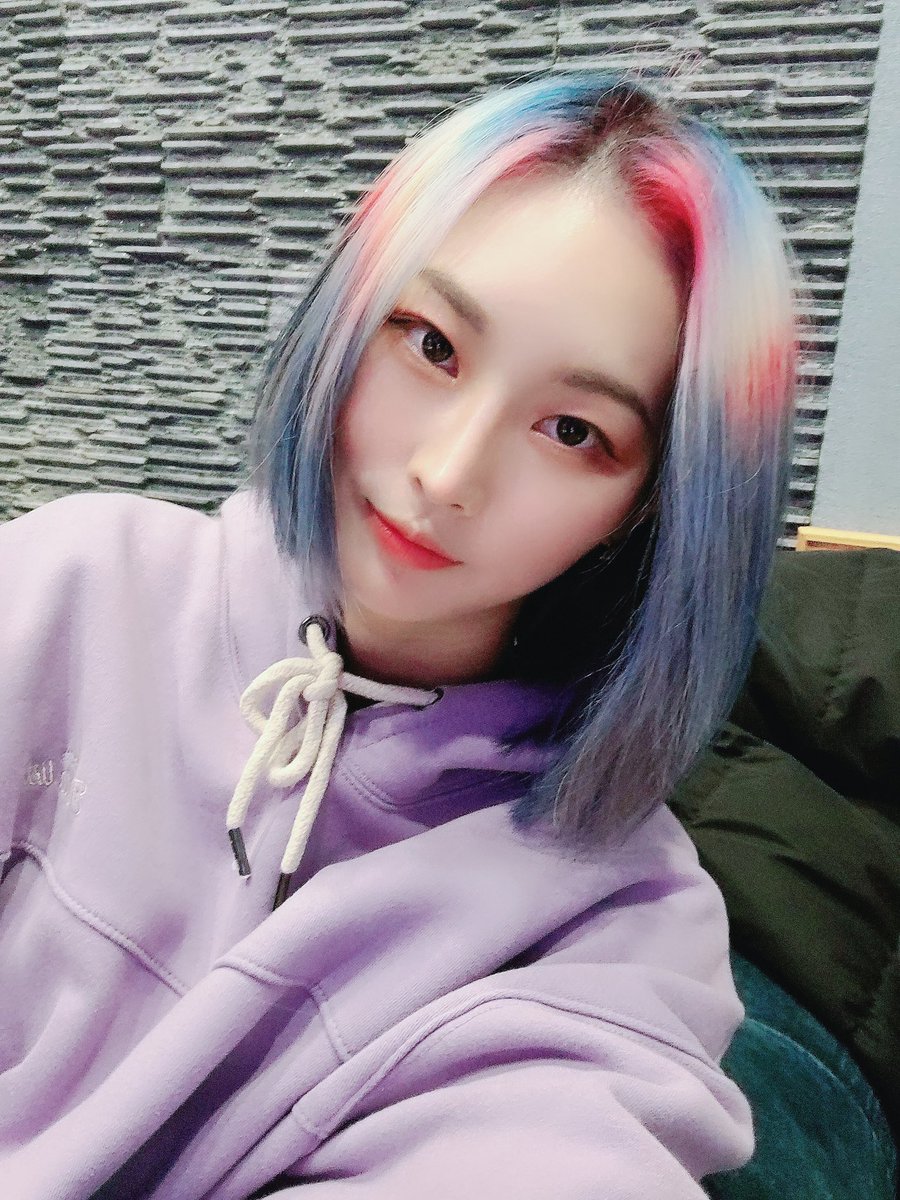 Checkmate_tweet's tweet photo. [시은] 오늘은 보라돌이 💜 https://t.co/BzMHUlOpwS