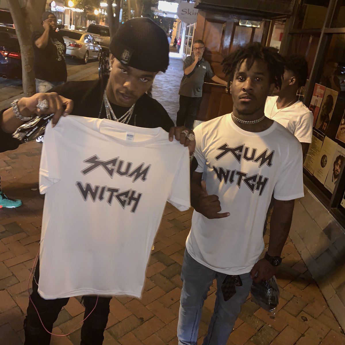 Wavey_Wane's tweet photo. @lilbaby4PF happy birthday 4 when u gon sign me straight like dat here’s my new single video dropping soon https://t.co/2aIdTDuGd0 https://t.co/IgzQmpveqM