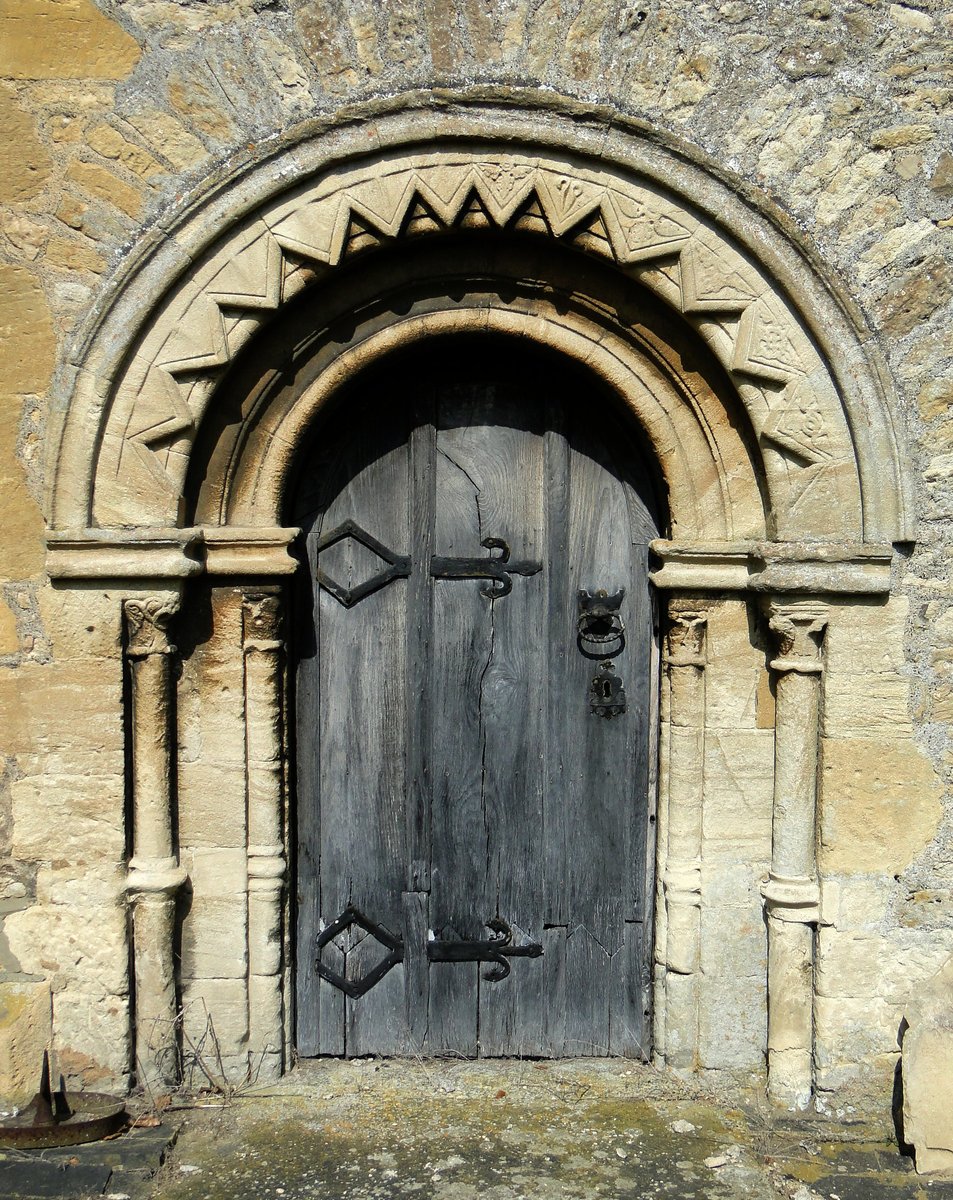 In his original BoE edition Pevsner describes St. Faith as "a very satisfying church" and his editors commend the 1948 restoration by Frederick Etchells as "exemplary". Etchells began as a Modernist but turned to church conservation later in his career.