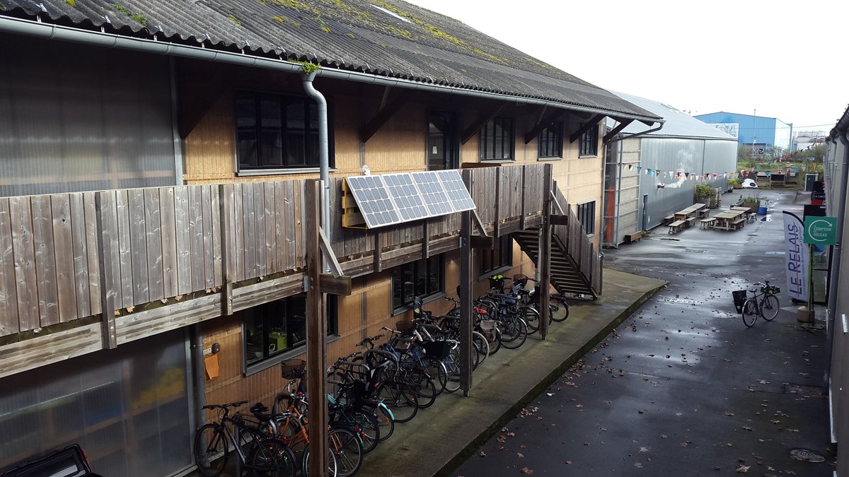 _Atlansun_'s tweet photo. L'#Energie #Solaire est à l'honneur des Trophées #FILEXFrance 2020 🌞⚡️ ! La société Beem Energy et la @samoanantes ont été récompensées dans la catégorie bas-carbone pour leur expérimentation au Solilab, sur l’île de #Nantes 👏
En savoir plus : https://t.co/FpsRsOjSpk https://t.co/diiCYUvUdA