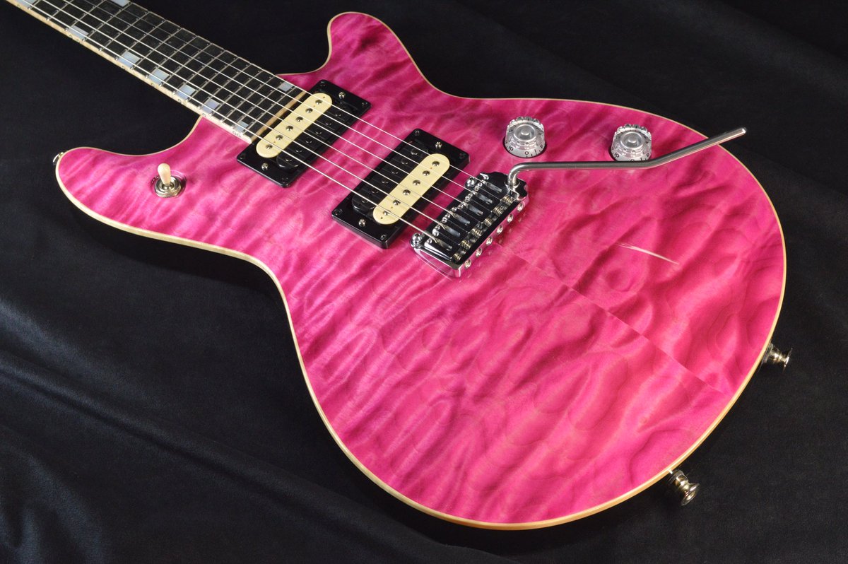 tsguitars's tweet photo. Arc-Special カスタムカラーオーダーもお受けいたします!
キルテッドメイプルにピンクが映えますね。
#tsguitars #customguitars #electricguitars #arc #prometheus #cryingmoon #quiltedmaple #quiltedmapletop https://t.co/drt2oqeI5c