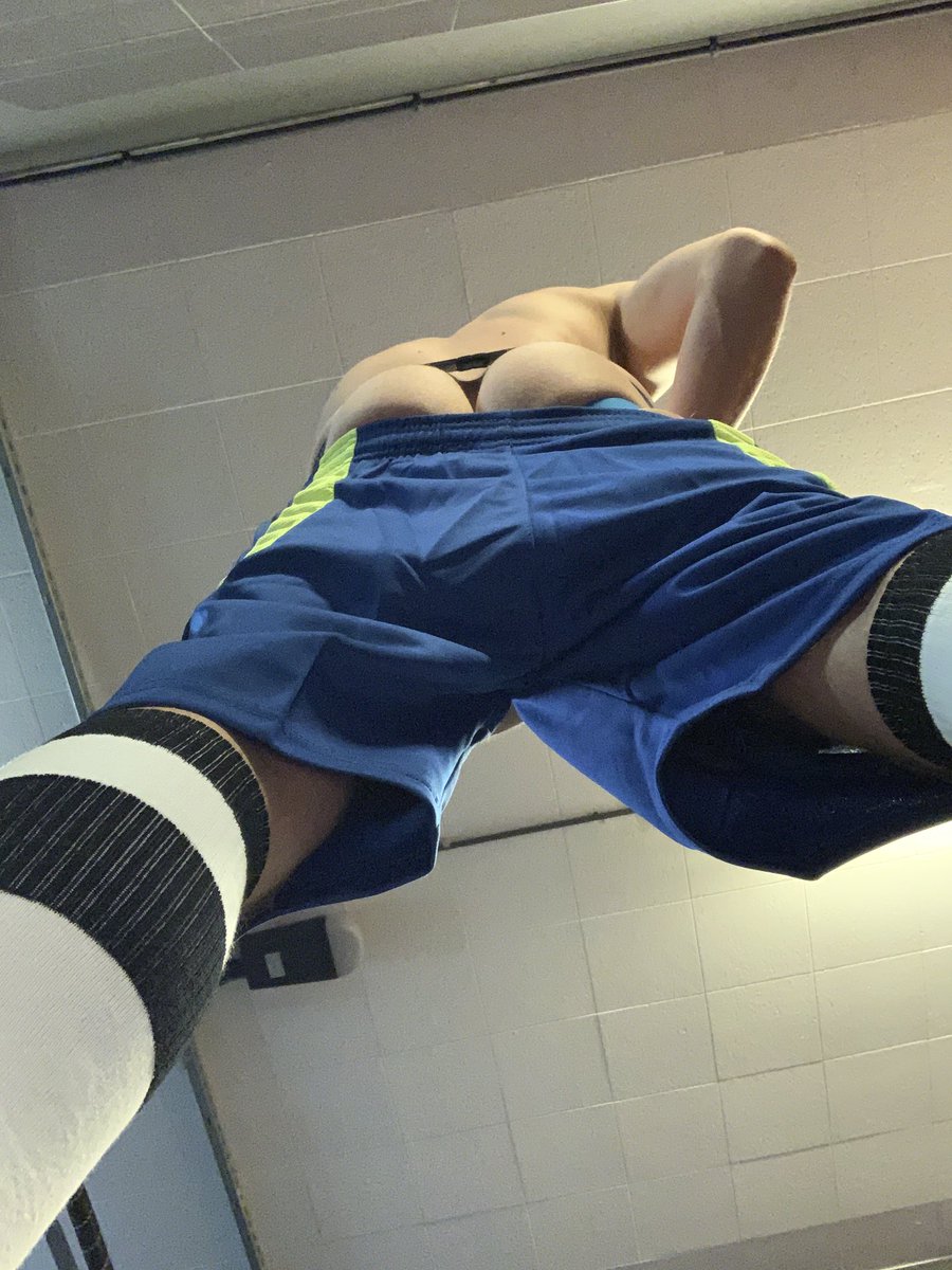 usedgear4's tweet photo. #abusedgear4you
#gaysocks #gaysneakers #smellysocks #smellysneakers #sneakerlover #ladz #dirtysocks #kiffeur #usedsocks #usedgear #buymysocks #cashmaster #sk8erboy #usedgear4sale #sneakerplay #gayadidas #gaynike #sneakermaster #findom #gaypiss https://t.co/z2XGfuFNqP