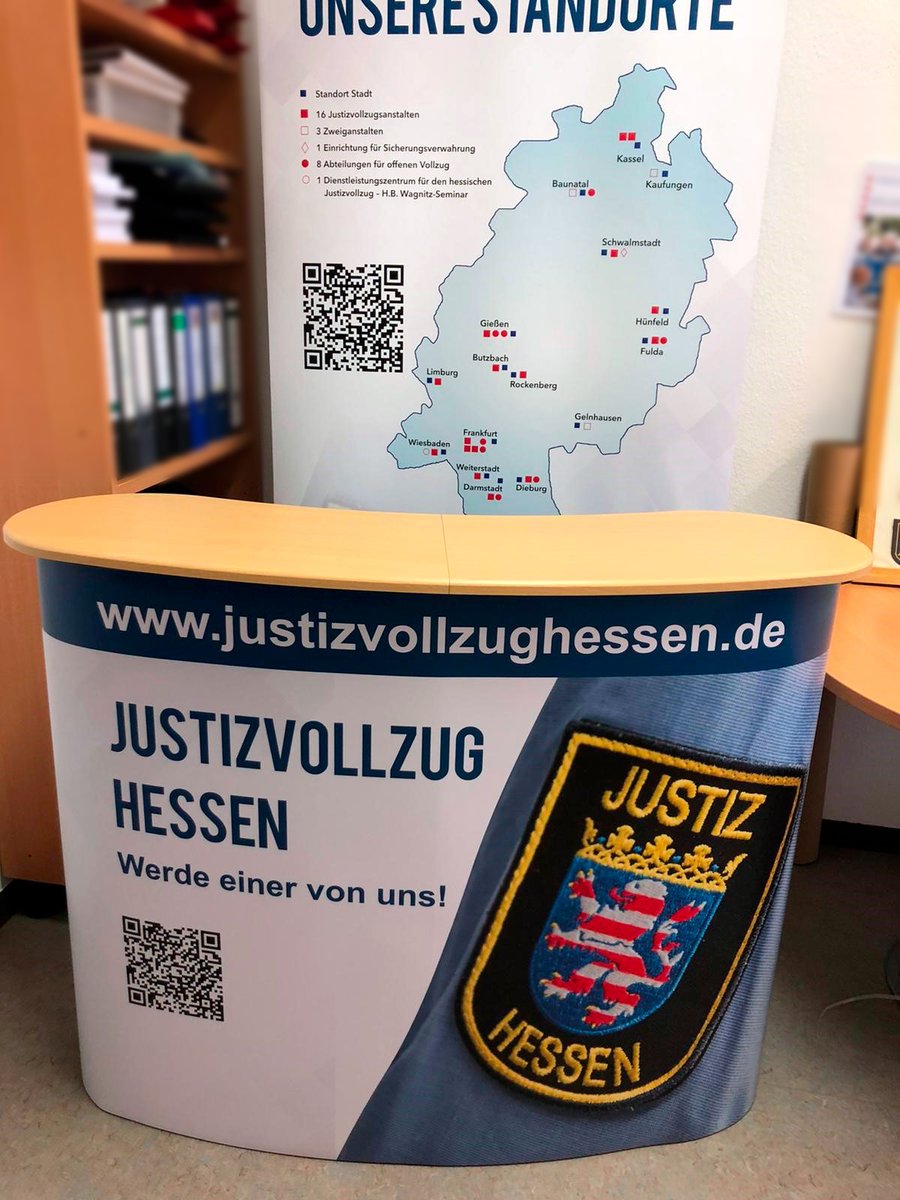 Auch wenn das Jahr 2020 alles andere als normal war, blicken wir gemeinsam mit unserem Kunden der JVA Hessen positiv in die Zukunft. #messe #messestand #rollup #messetheke #wetzlar #werbeagentur #konzeption #grafik #design #gießen #agentur #werbung #messewand #agenturleben #druck