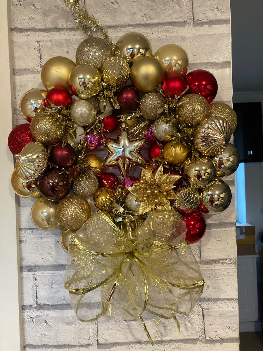 Andilou70's tweet photo. @lorraine made for my friend Maureen King, 12 months cancer free xxx 👏🏻👏🏻👏🏻🎄🤶🏻🎅🏼 https://t.co/nSkSbqi5Qc