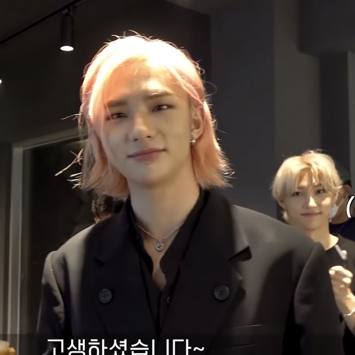 how to make your twitter pink; a thread