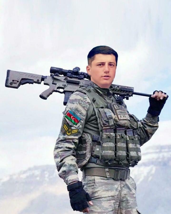 Şəhid Gizir Nəcməddin Sarkayev! 🇦🇿

#VictoriousAzerbaijaniHeroes