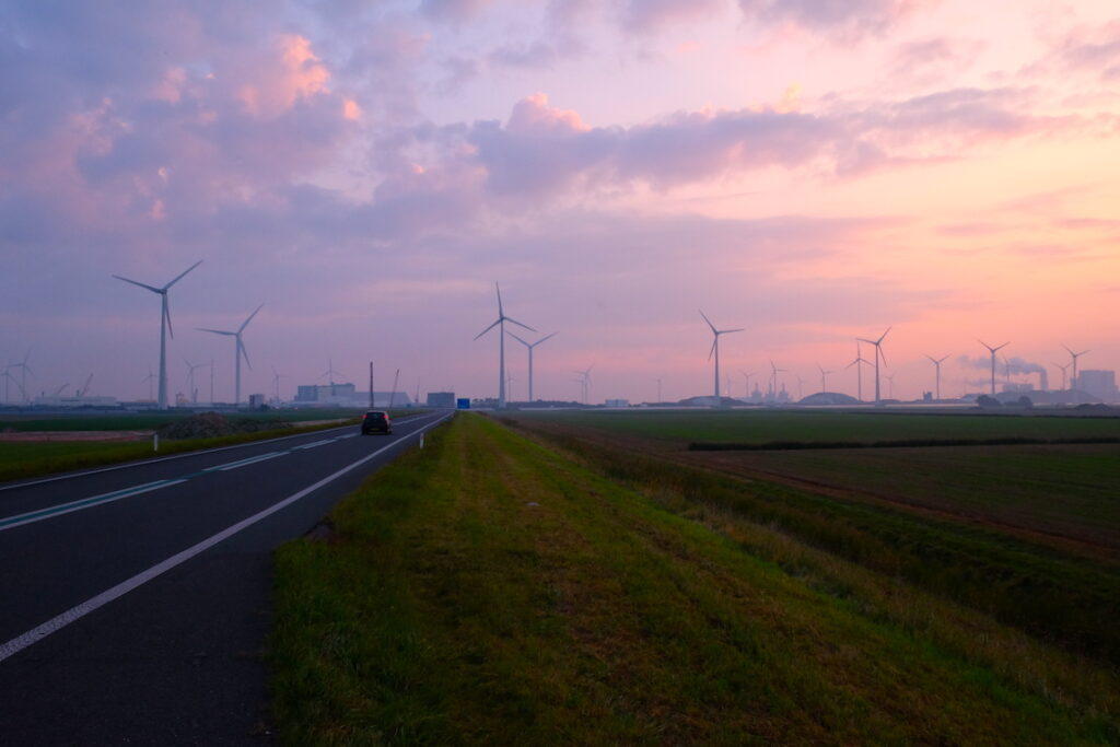 Talkshow Industrielinqs LIVE over systeemintegratie nu terug te kijken - Industrielinqs industrielinqs.nl/industrielinqs…