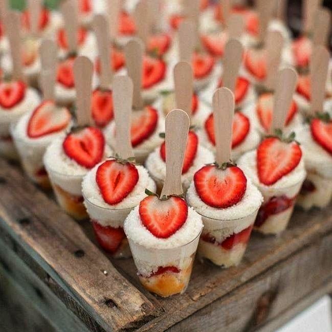 GroupLandt's tweet photo. Dear customers: We are FULLY BOOKED on 11th December for events catering. 😃🍴
We feel so grateful to our customers and would like to thank you all for your support. We feel blessed to have been able to bounce back out of these uncertain times. ❤️💐
#LandTGroup #Grateful #Blessed https://t.co/Xn7OZUYgzB