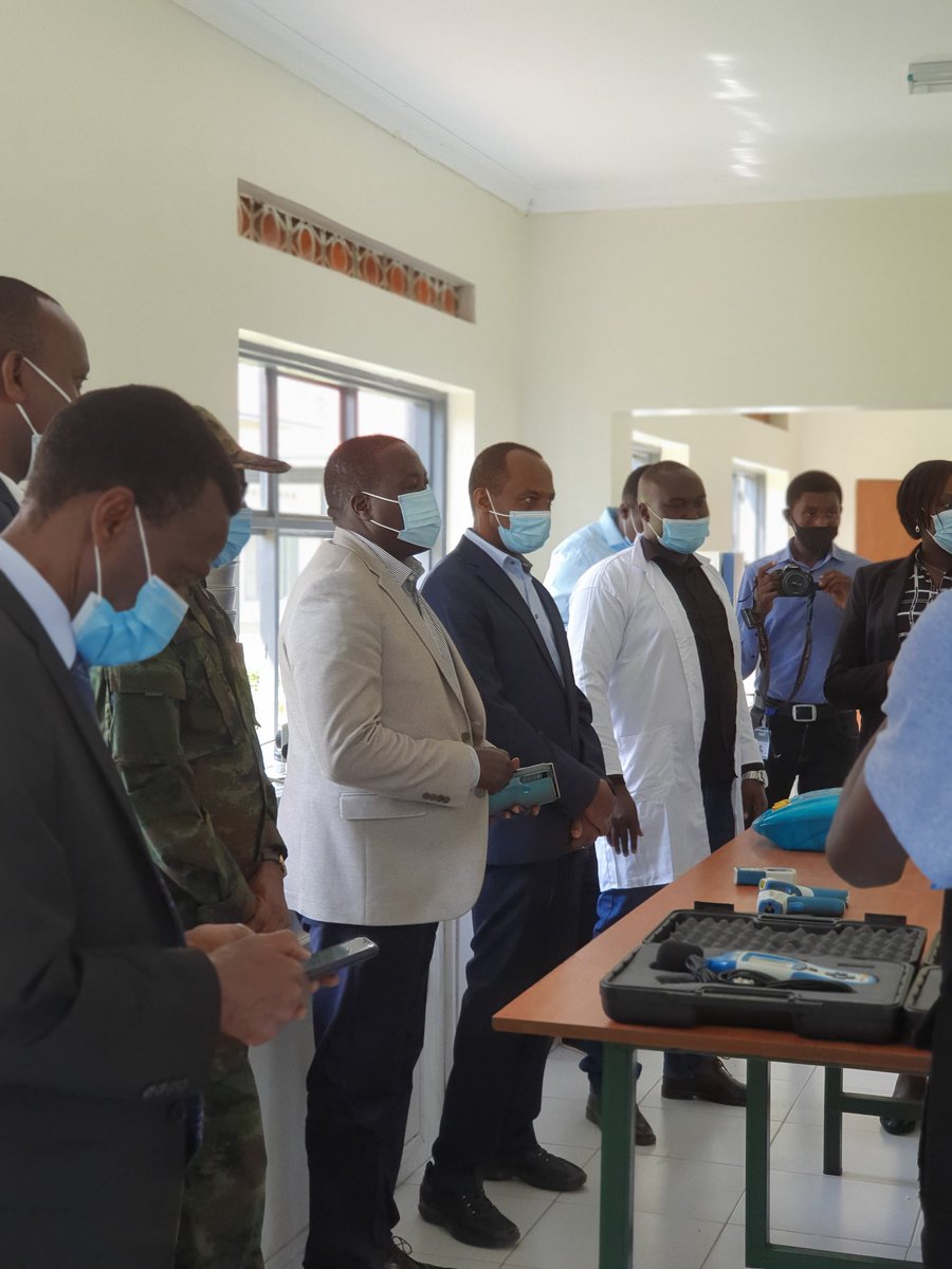 RewuRwanda's tweet image. Right now: the CEO of @Mines_Rwanda Hon. @Francis_Gatare, Secretary of State in @Rwanda_Edu Hon. @ClaudetteIrere, the governor of @RwandaNorth Hon. @gatjmv chairman of the Mining Forum @Malic_Kalima and various others are visiting the school @RSchoolOfMining as part of #MiningDay