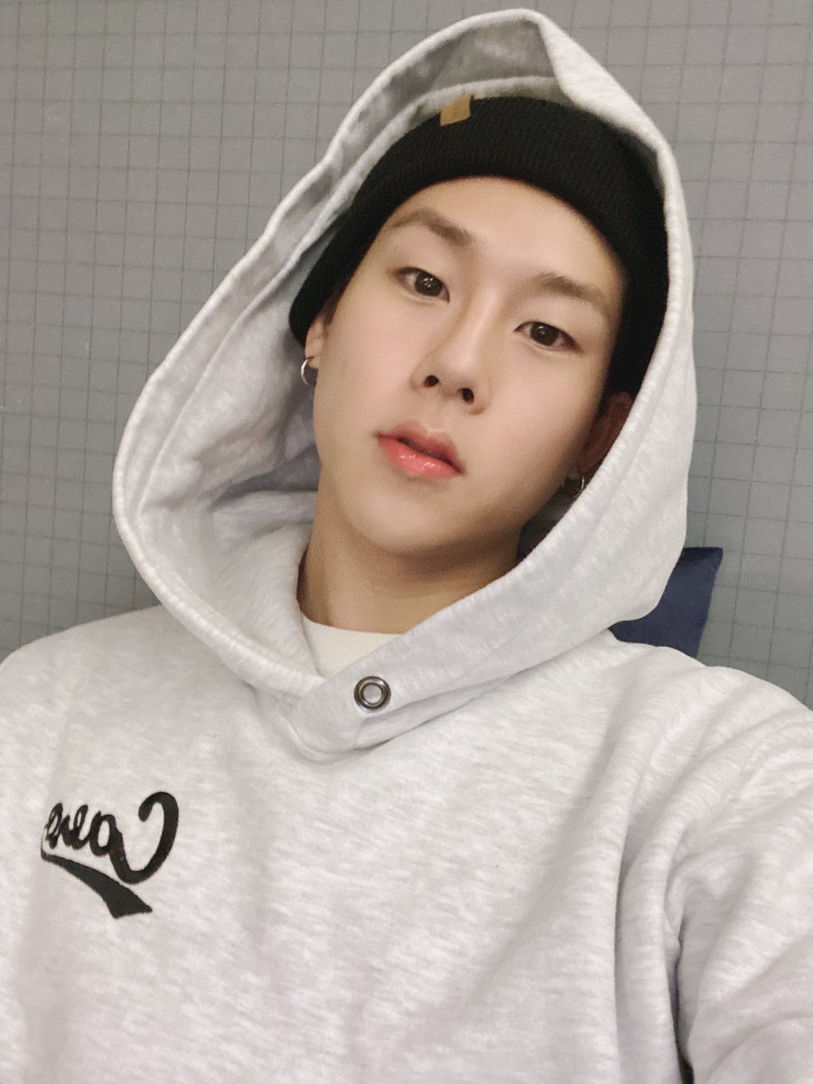 OfficialMONSTAX's tweet image. Monbebe is Love🖤 #주헌