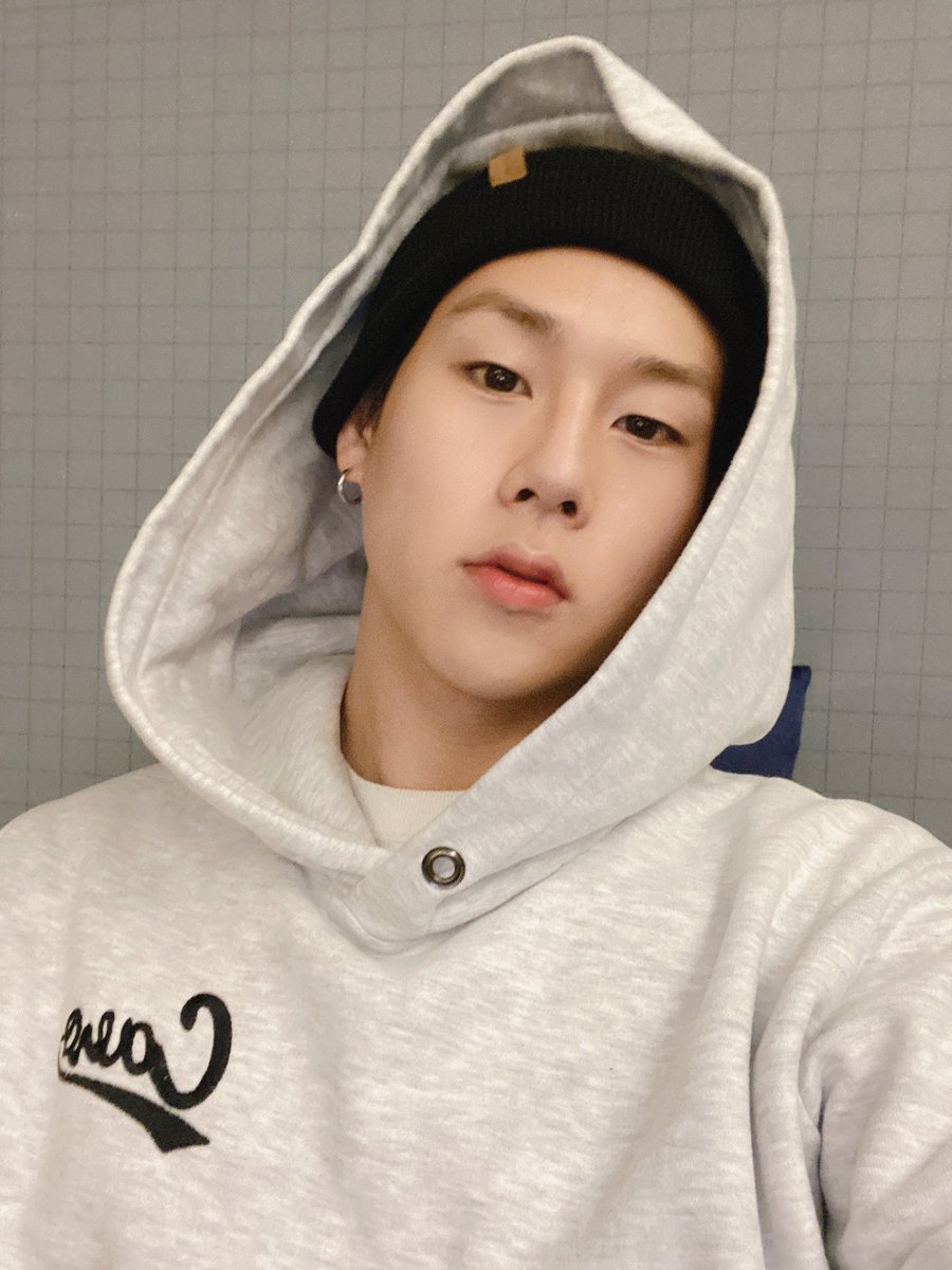 OfficialMONSTAX's tweet image. Monbebe is Love🖤 #주헌