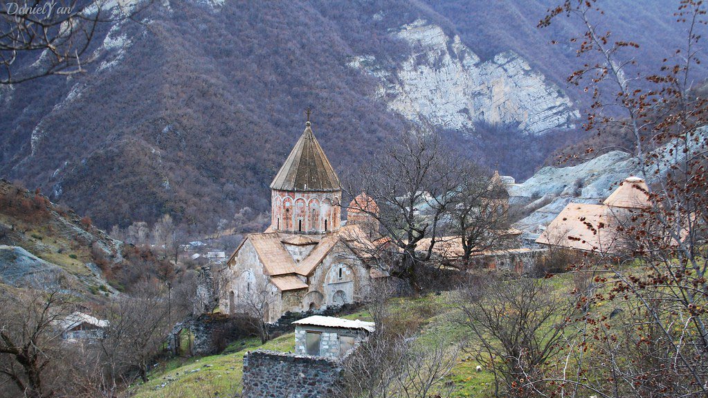 SamirAhadoglu's tweet photo. Today, prayers were held for the martyrs of the Patriotic War (2nd Karabakh war) in the Caucasian Albanian Church in #Kalbajar district of #Azerbaijan.

May God have mercy on our martyrs!

Rest in #Peace, heros!
Azerbaijan will never forget You! https://t.co/j0HdjrSrS6