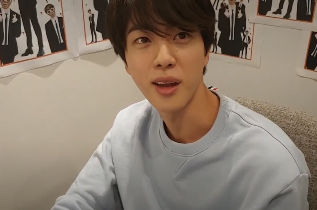 taebokkiii's tweet photo. Seokjin birthday vlive through the years, its confirmed that he’s a vampire.
2017 2018
2019 2020 https://t.co/42hlpvzXab