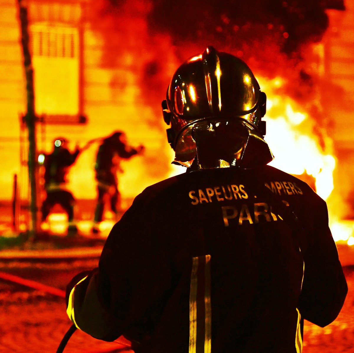 Bonne fête de la sainte barbe à nos #hérosduquotidien 
#pompiers #pompiersdefrance #sapeurspompiers #sapeurpompier #sapeurpompiervolontaire #pompiersdefrance🚒 #spv #securitecivile  #followfriday