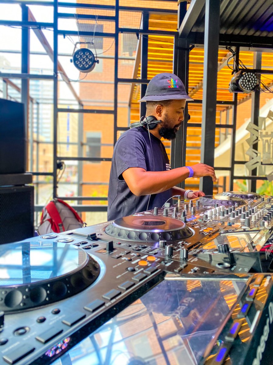 kingsfiso's tweet photo. Check out mix @ukhozi_fm right now!

#NotInMyNameEP out soon! https://t.co/6bXuow98La