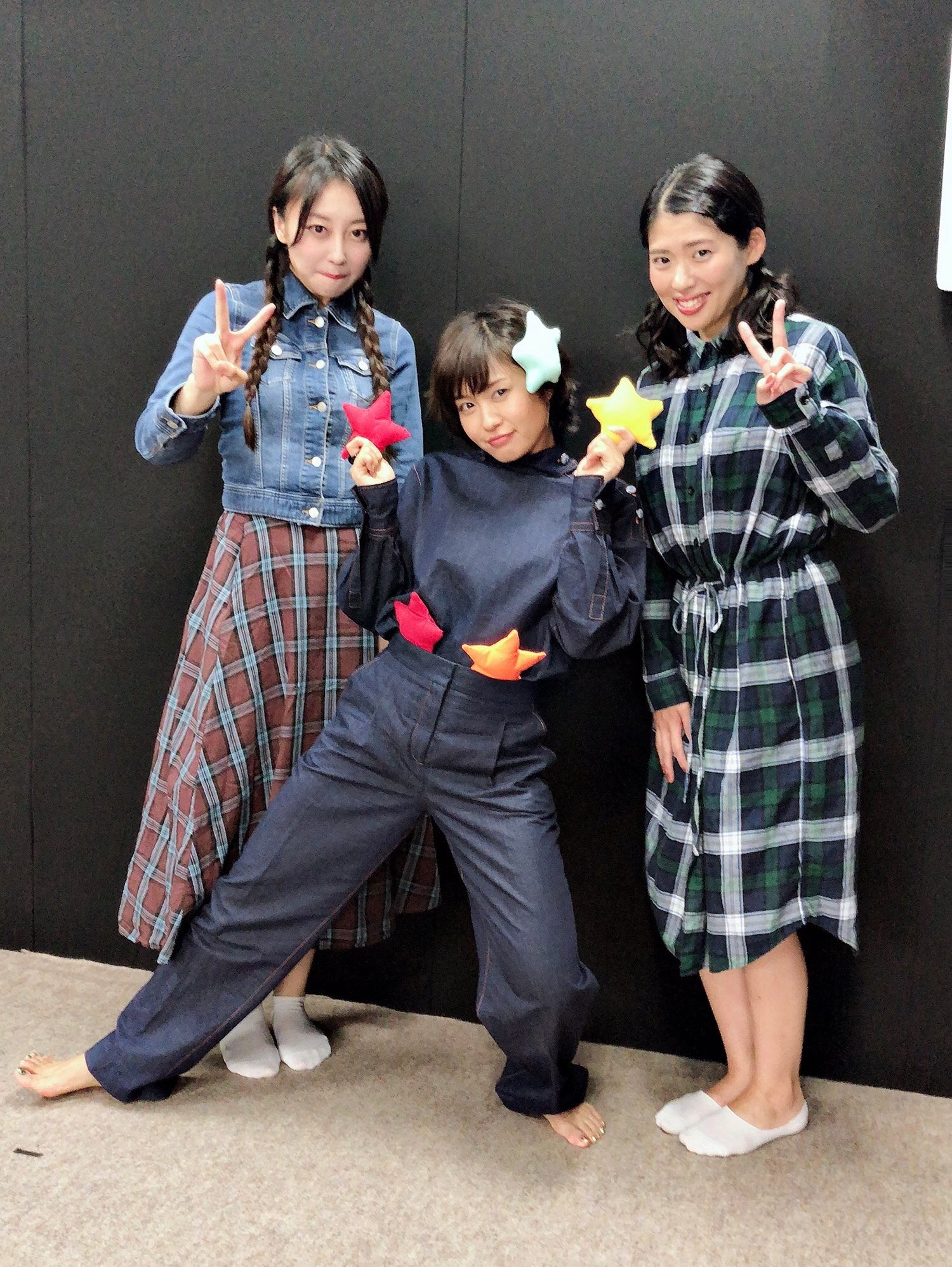 有栖川姫子 わたここ が演るそうなので 応援のきもちで初演時にきらさぎ駅に遊びに行った田舎少女２人と謎の 妖精さんときさらぎ駅に居た長身ヤンキーの写真を置いておきます 作品とはほぼ関係ありません T Co Tp9ja3kowl Twitter