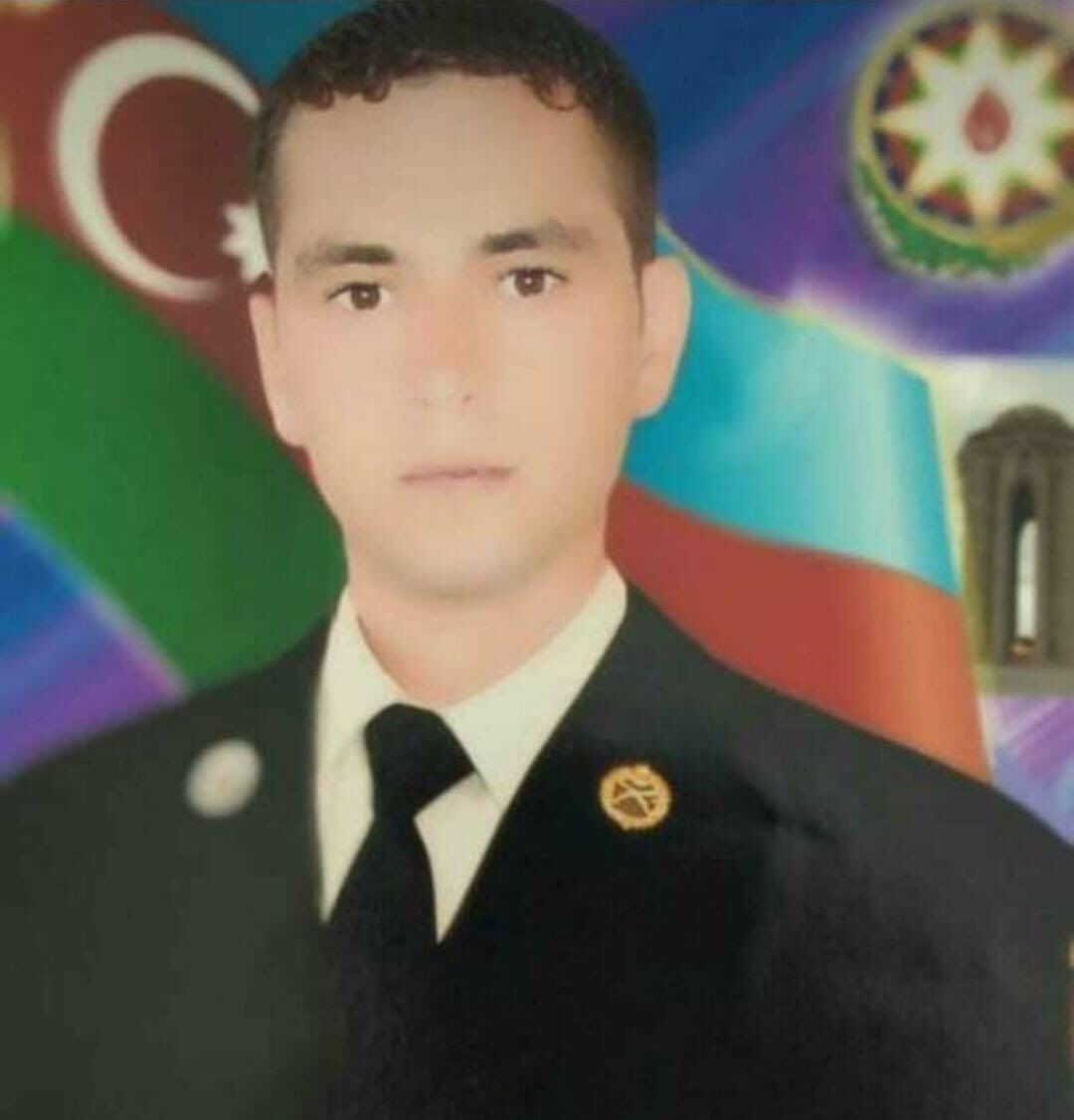 Elyanor45374020's tweet photo. #VictoriousAzerbaijaniHeroes2783 
#VictoriousAzerbaijaniHeroes
#KharabakhisAzerbaijan 

Şəhid Mirbala Rəsulov ❤️🇦🇿 https://t.co/3fjboYoDHB