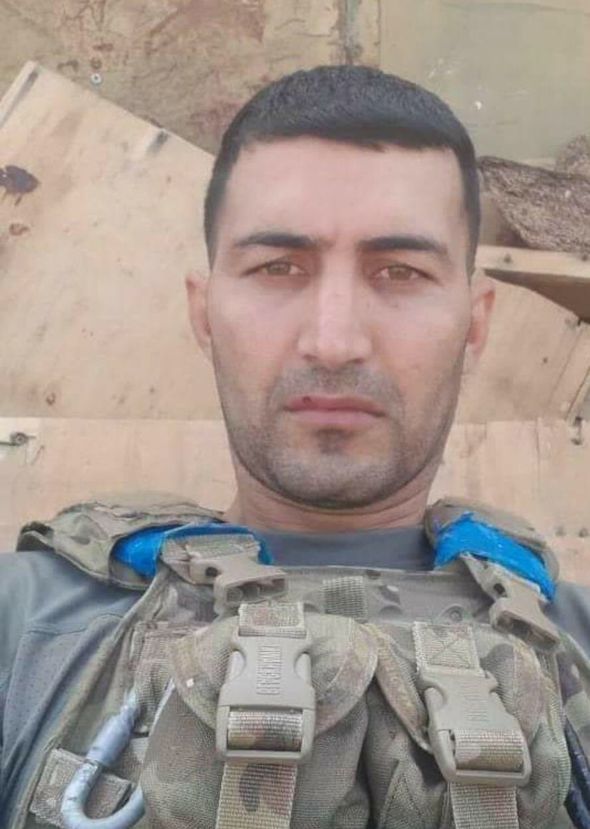 Elyanor45374020's tweet photo. #VictoriousAzerbaijaniHeroes2783 
#VictoriousAzerbaijaniHeroes
#KharabakhisAzerbaijan 

Şəhid Elvin İskəndərov ❤️🇦🇿 https://t.co/OE05CScz2W