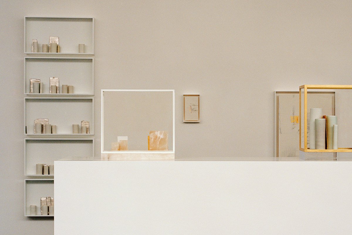 “Making takes you to a space which is not about good conclusions, it’s about positive being.” — Edmund de Waal.

A Type of Kindness: In conversation with Edmund de Waal, from Cereal Vol. 20. Order a copy here: readcereal.com/product/cereal…

#edmunddewaal